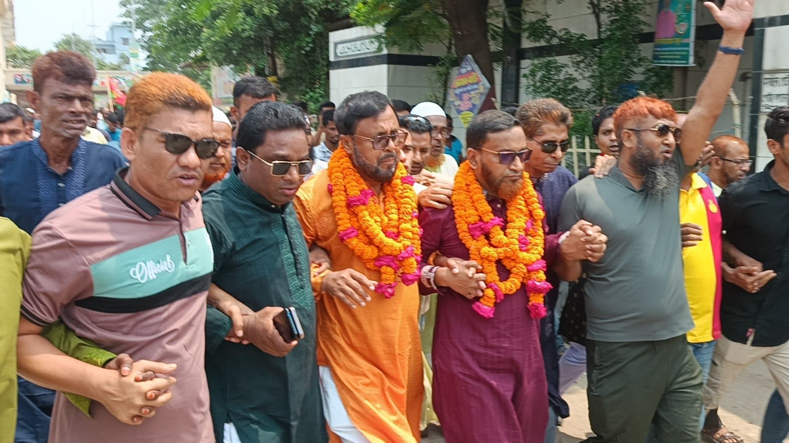 আখাউড়ায় জেলা বিএনপির নবনির্বাচিত নেতাদের গণসংবর্ধনা ও আনন্দ র‍্যালি