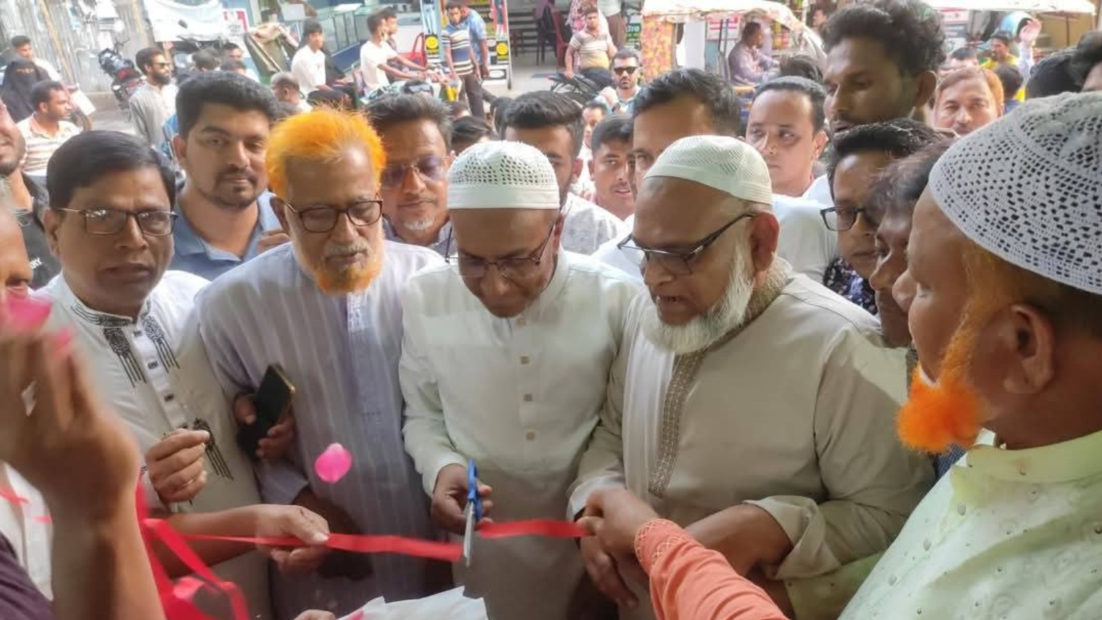 জেলা বিএনপির কমিটিতে বিতর্কিত ব্যক্তির ঠাঁই, বঞ্চিত ত্যাগী কর্মীরা: কবির আহমেদ ভূইয়ার অভিযোগ।