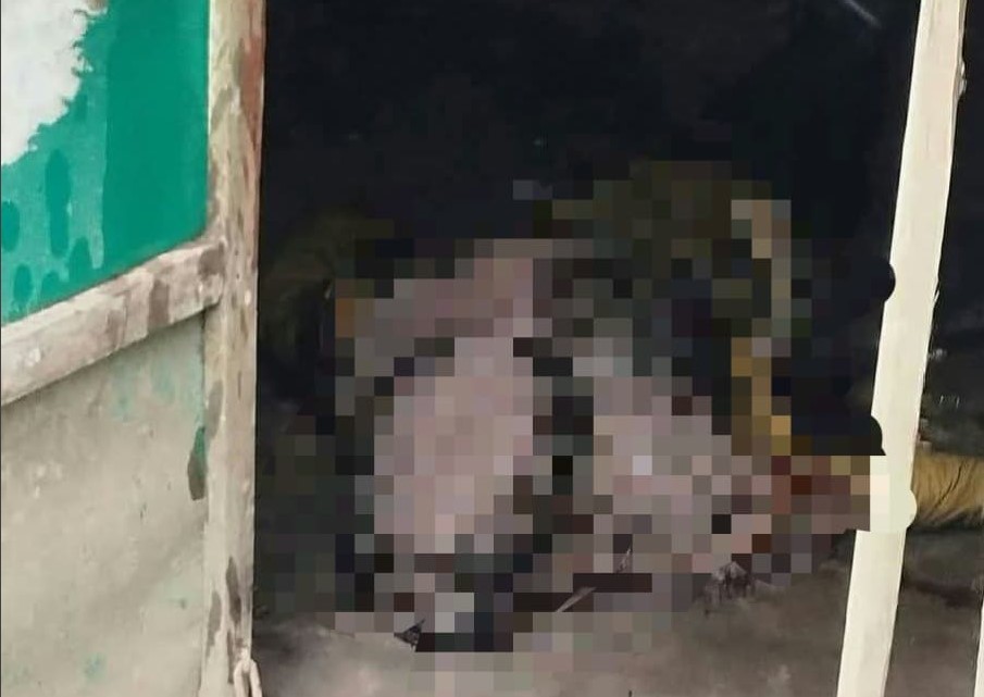 আখাউড়ায় নিঃসঙ্গ যুবকের পচাগলা মরদেহ উদ্ধার: দুর্গন্ধ ছড়িয়ে পড়ার পর টের পেল প্রতিবেশীরা
