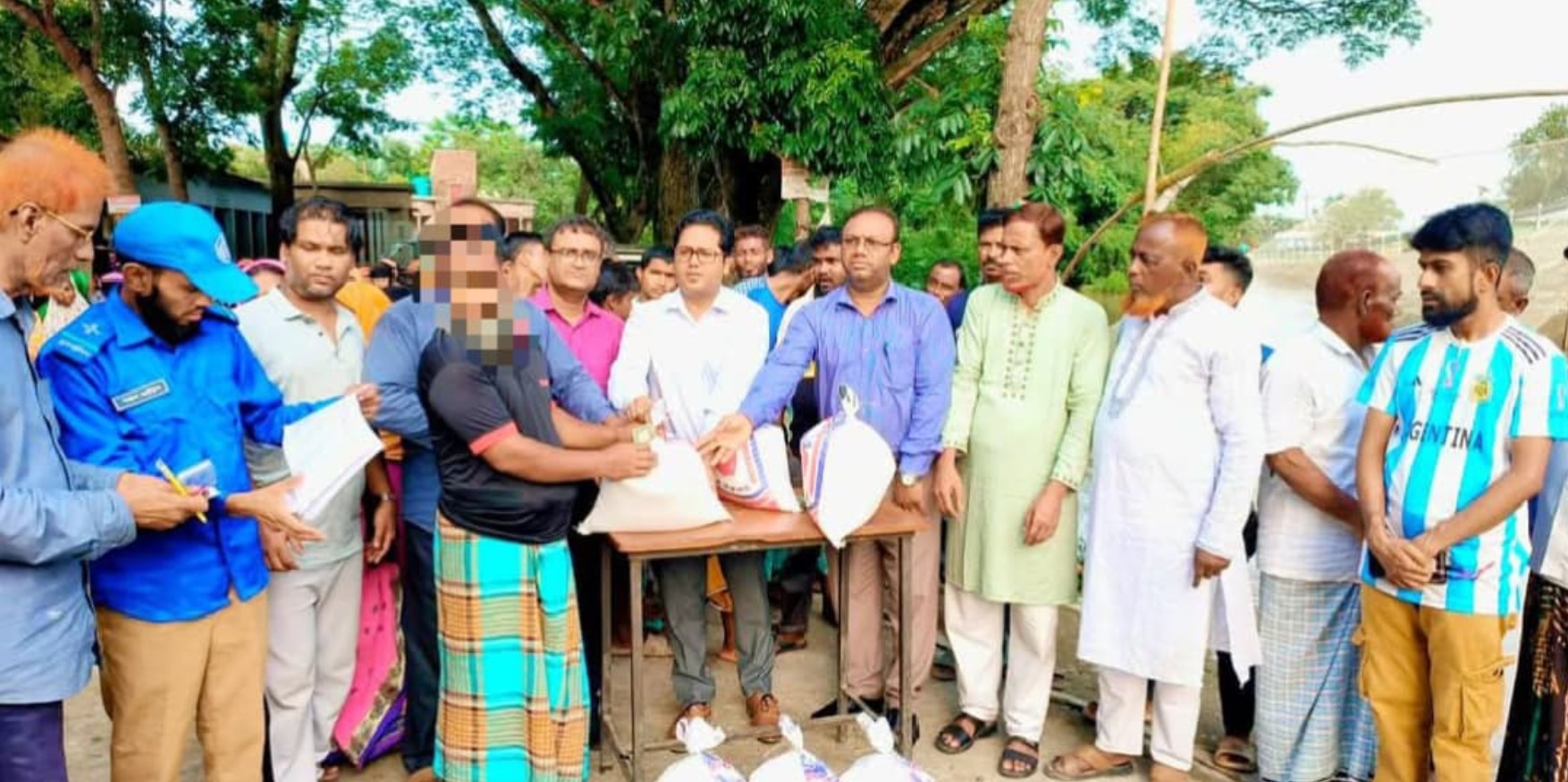 আখাউড়া উপজেলা প্রশাসনের উদ্যোগে ৫১০ বন্যাদুর্গত পরিবারে ত্রাণ সহায়তা প্রদান।