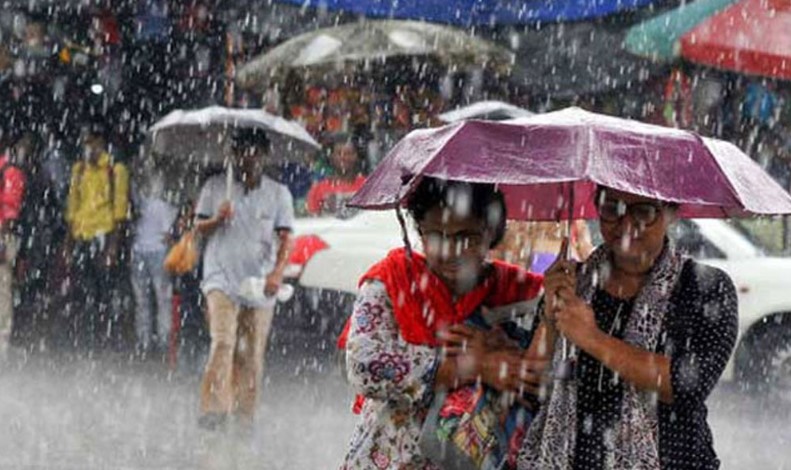 লঘুচাপের শঙ্কা, দেশজুড়ে ভারি বৃষ্টির আভাস