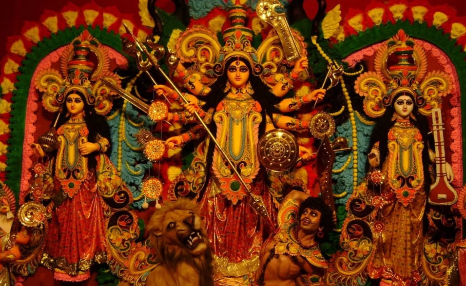 বিদায়ের সুরে আজ সমাপ্তি, বিসর্জনে শেষ হবে দুর্গাপূজা