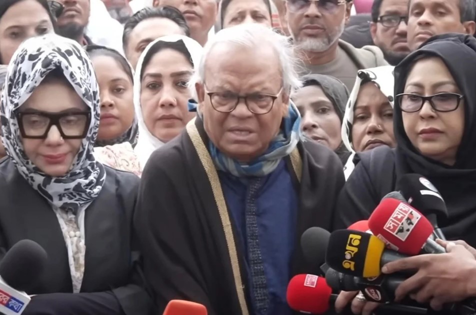বেগম খালেদা জিয়ার দেখানো পথেই এগিয়ে যাবে বিএনপি: রিজভী