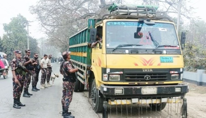 জ্বালানি তেল পাচার রোধে সীমান্তে বিজিবির কঠোর নজরদারি