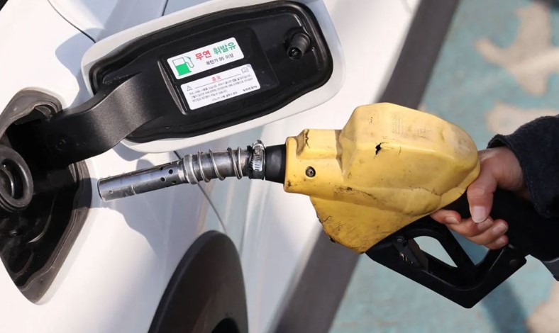 তেলের দাম ১১৫ ডলার ছাড়িয়ে বাজারে অস্থিরতা