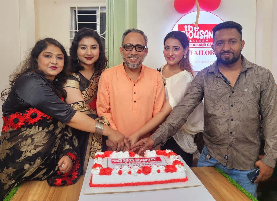 ধানমন্ডিতে “থাউজেন্ড গ্যালারি”র ই-টেইলার্স শোরুম উদ্বোধন